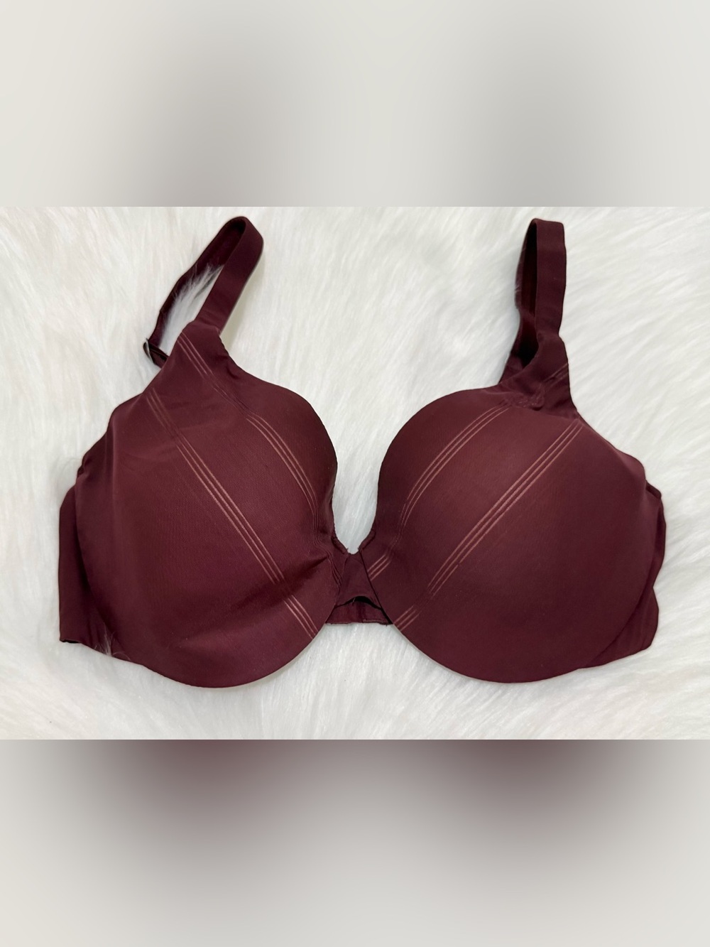 Victoria’s Secret Body By Victoria IPEX Bra Size 34 D Maroon Burgundy